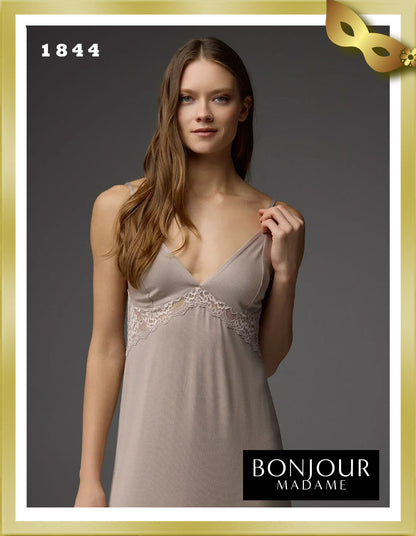 Bonjour Viscose Patterned Robe Lace Strap Nightgown Set 1844