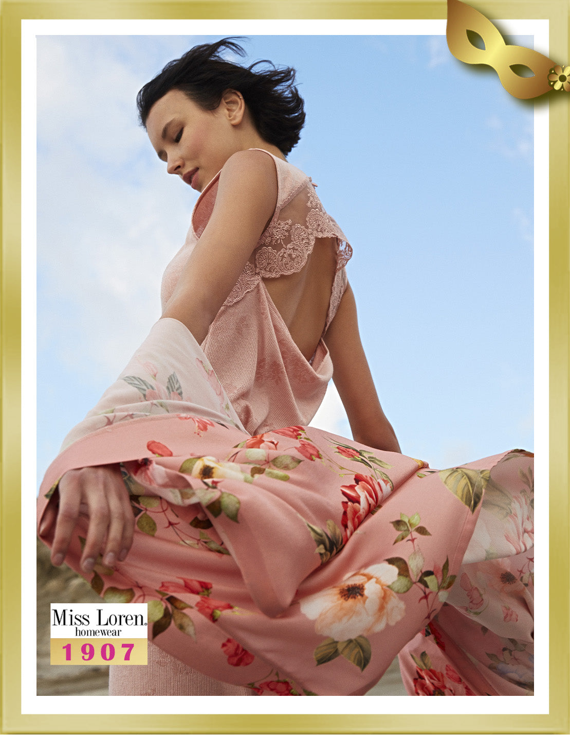 Miss Loren Back Lace Detailed Long Pajamas with Floral Printed Robe Set (3 Pcs) 1907